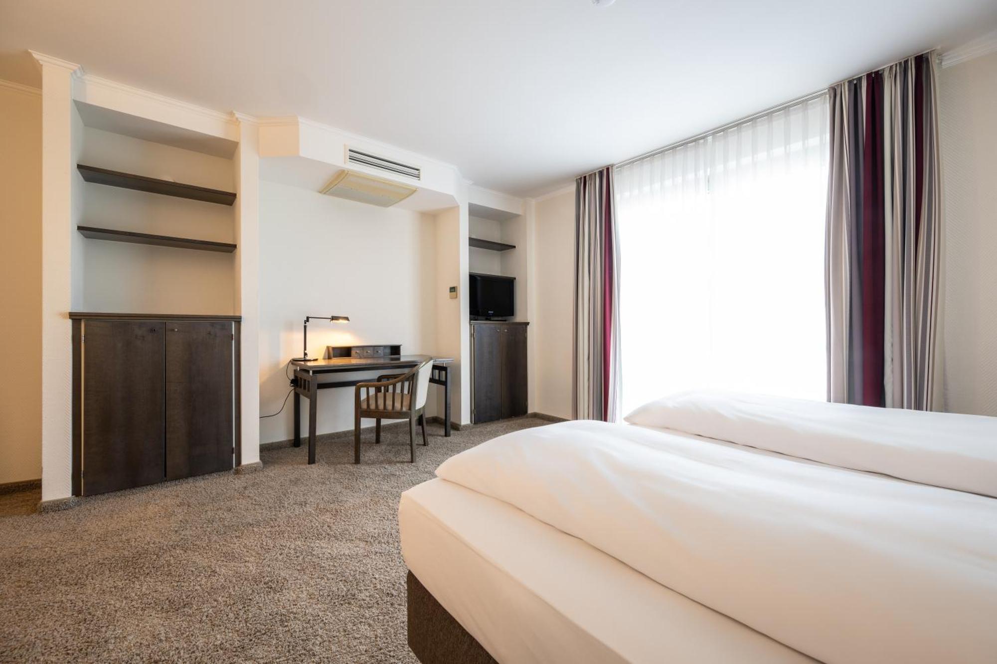 Hotel Herzogspark Херцогенаурах Экстерьер фото